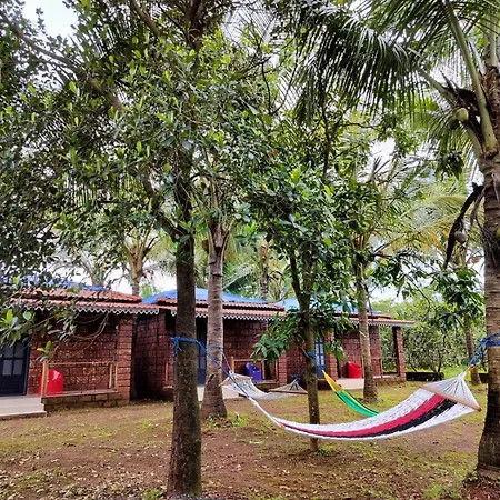 Saka Kadams Home Stay Guhagar Exterior photo