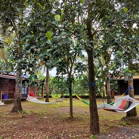Saka Kadams Home Stay Guhagar Exterior photo