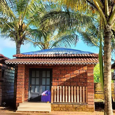 Saka Kadams Home Stay Guhagar Exterior photo