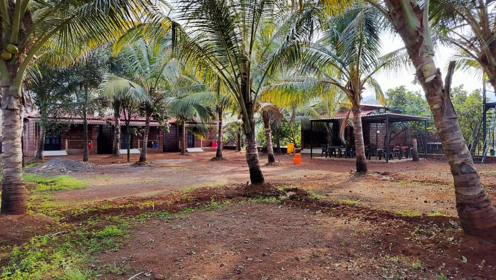 Villa Saka Kadams *